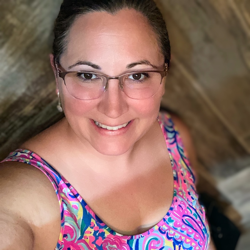 Meet your Posher, Lisa